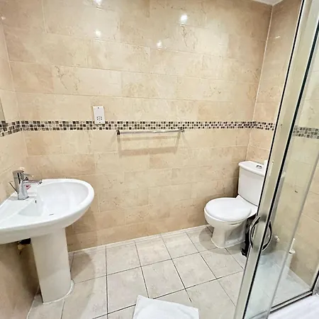 One Bedroom Flat Victoria Apartment