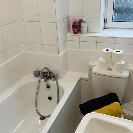 Edgware Road Private Guest house *