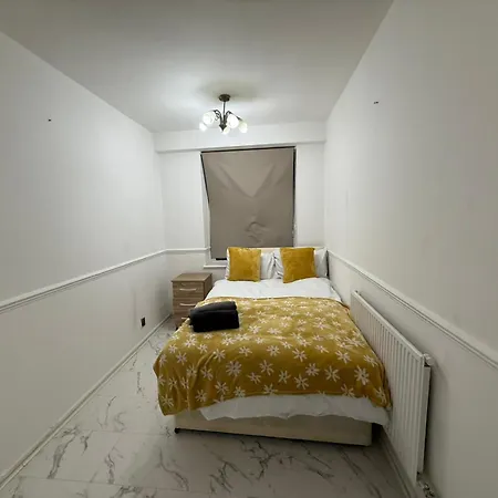 Guest house Edgware Road Private London