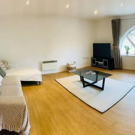 Quayside Penthouse Apartment London