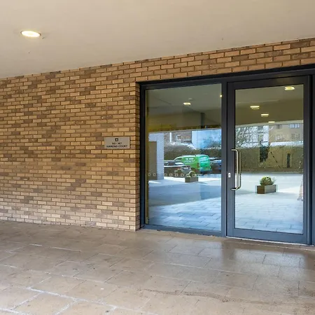 Lejlighed Modern & Cosy Flat In Kingston *