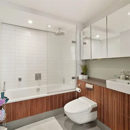 Apartment Covent Garden Modern Classic Sleeps 5 London