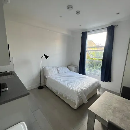 Apartment Cosy Flat Near *