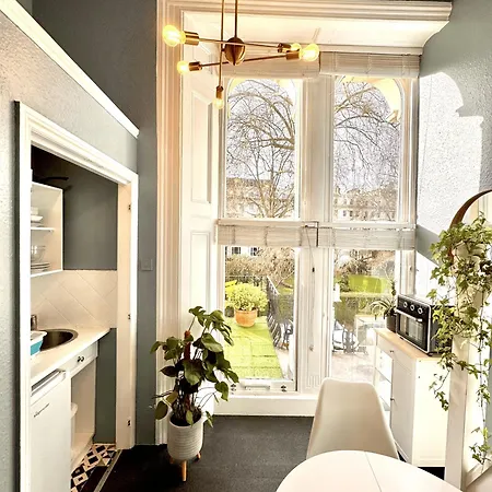 Kensington Gardens 3* Londýn