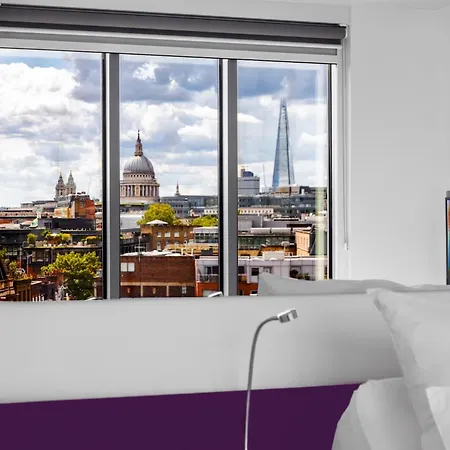 Yotel Hotel 4*