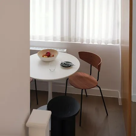 The Marloes Aparthotel
