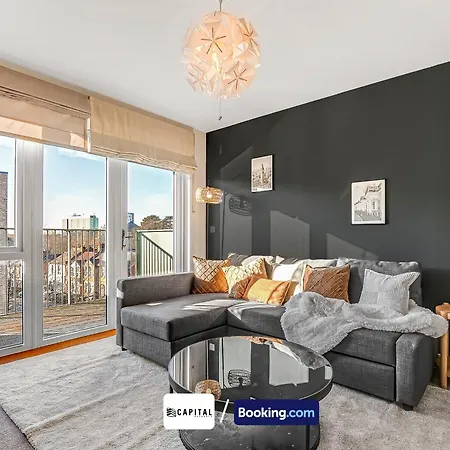 1 Bed Apt, Luxury Balcony By Capital Retreats Short Lets & Serviced In Colindale With Free Wifi Apartment