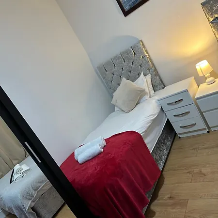 Bed & Breakfast Tower Bridge Roomzzzz London