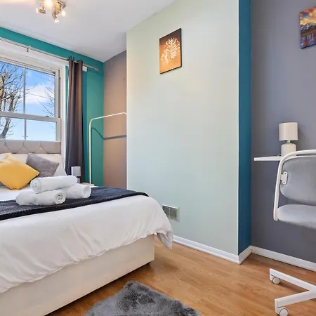 Prázdninový dům Impeccable 4-bed House In Brixton *