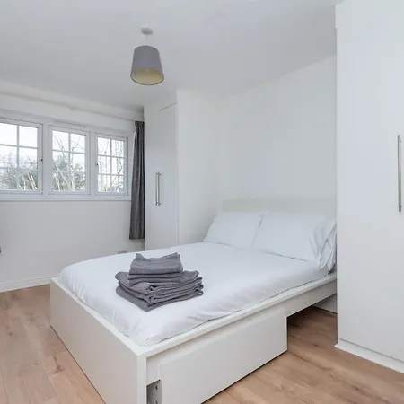 Beautiful 2-bed Near Wimbledon Tennis London