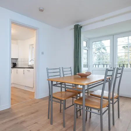 Apartment Beautiful 2-bed Near Wimbledon Tennis