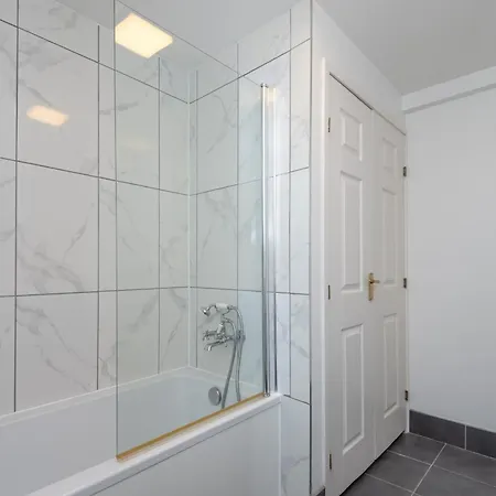 Apartment Beautiful 2-bed Near Wimbledon Tennis