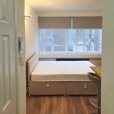 Apartment Cozy At Paddington Station, Hyde Park London