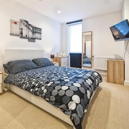 New Chic Luxury Flat View At Isle Of Dogs And The London