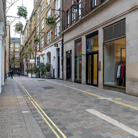 Cuthbert - Heart Of Covent Garden!