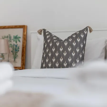 Renovated 2br Flat With Garden, Hammersmith