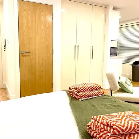 Apartment Sight Flat - Sf05 - One Flat *