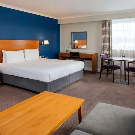 Hotel London Aerodrome Hotel, Bw Signature Collection 4*