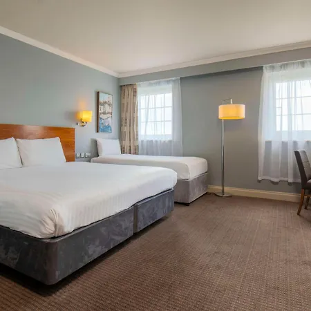 London Aerodrome Hotel, Bw Signature Collection 4*