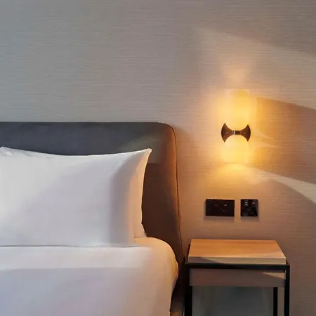 Hyatt House Stratford - 4* לונדון