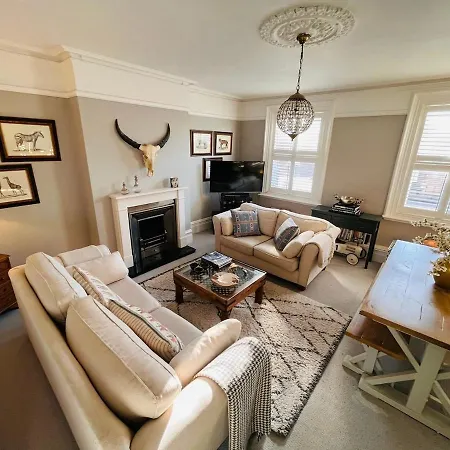 Apartment Elegant & Spacious 3 Bed London