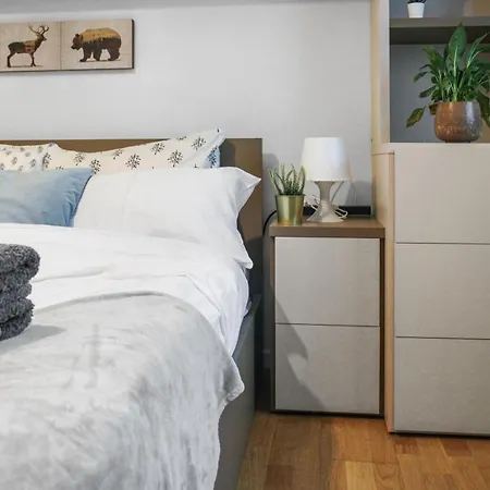 Walk To King's Hospital,private Terrace,828 Sq Ft,workspace Apartment