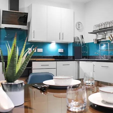 Walk To King's Hospital,private Terrace,828 Sq Ft,workspace * London