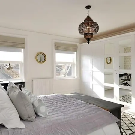 Elegant & Spacious 3 Bed * London