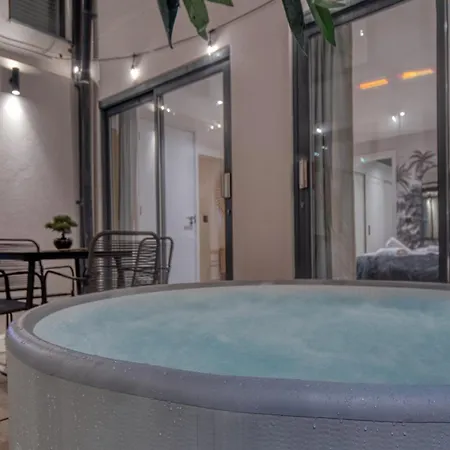 Borough Market - Hot Tub, Gaming & Cinema *