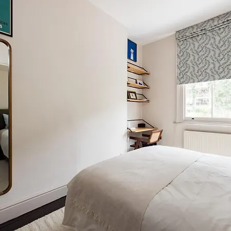 Charming Maisonette With Workspace In Notting Hill Appartement Londen