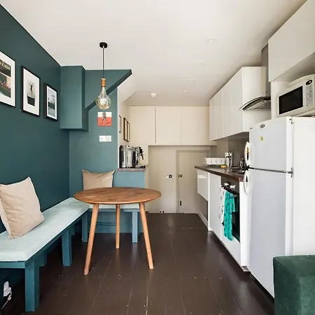 Charming Maisonette With Workspace In Notting Hill Appartement Londen