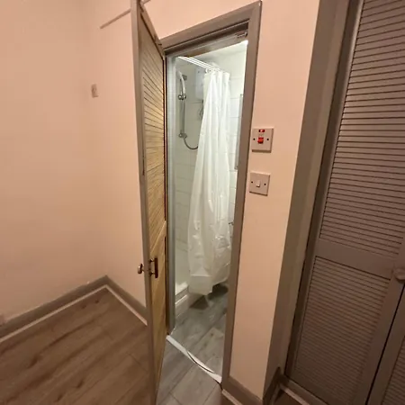 Comfy En-suite In Heart Of Kings Cross Apartment