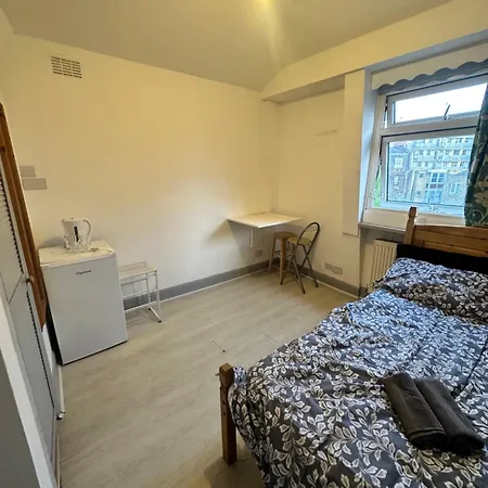Comfy En-suite In Heart Of Kings Cross Apartment London