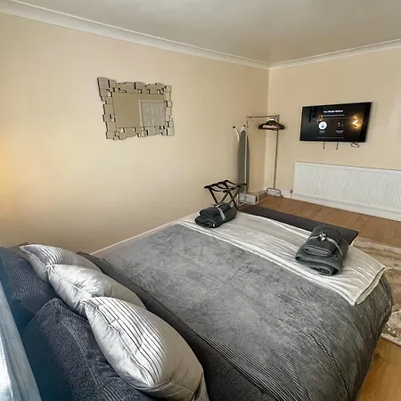 Luxurious Cozy London