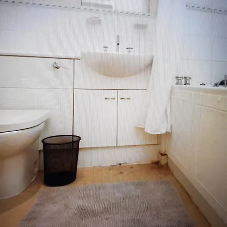Guest house Peaceful & Private London