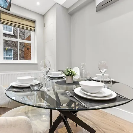 Upscale 3-br Haven In Highend And Trendy Location 別荘 *