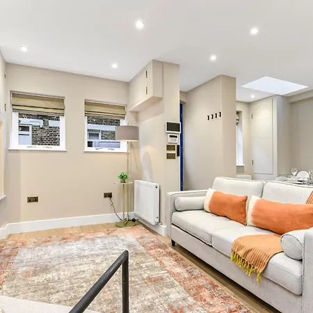 Upscale 3-br Haven In Highend And Trendy Location 別荘