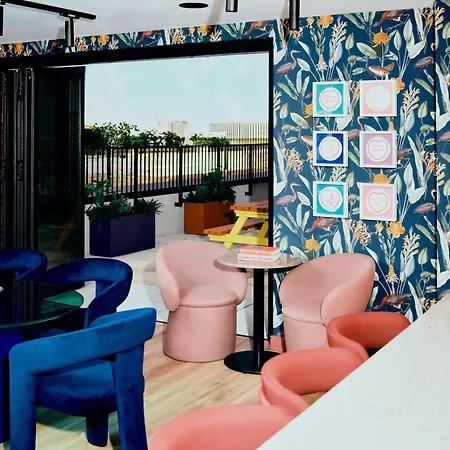 Vertus Edit Canary Wharf Aparthotel *