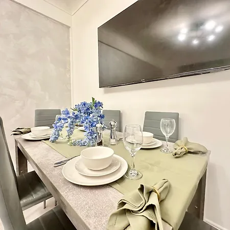 Hyde Park Comfortable Family Apartment