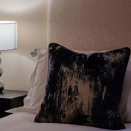 The Egerton - Luxury London