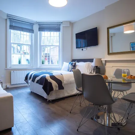 Apartment The Egerton - Luxury London