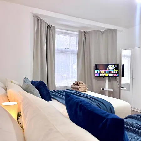 Apartment Comfy 30min To
