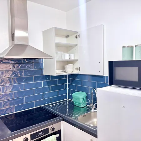Apartment Comfy 30min To *