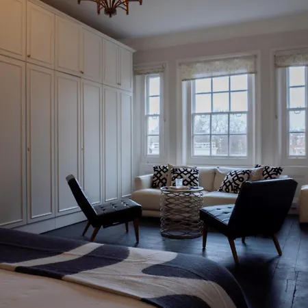 The Egerton - Luxury London
