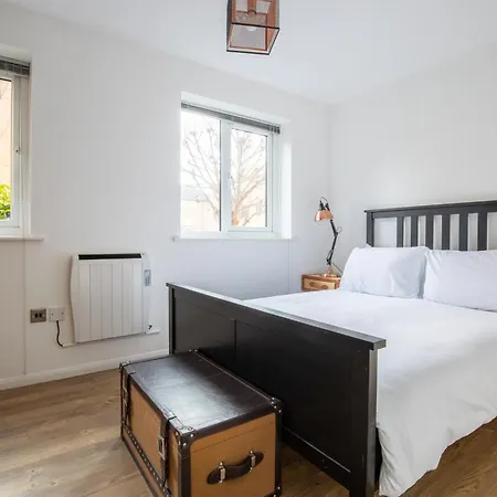 Apartment Londwell, Canary Wharf Riverfront Chic