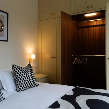 The Egerton - Luxury Apartment *