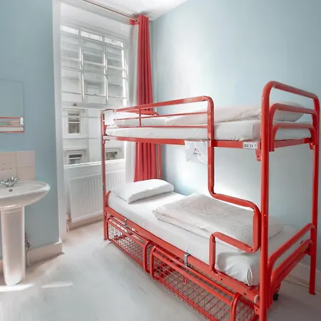 Astor Museum Hostel *