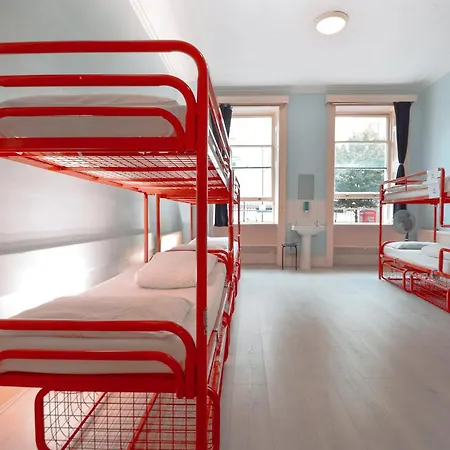 Hostel Astor Museum *