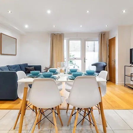 アパート Eye ,split Level And Private Patio,sleeps 6