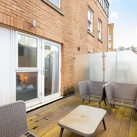 Eye ,split Level And Private Patio,sleeps 6 * ロンドン
